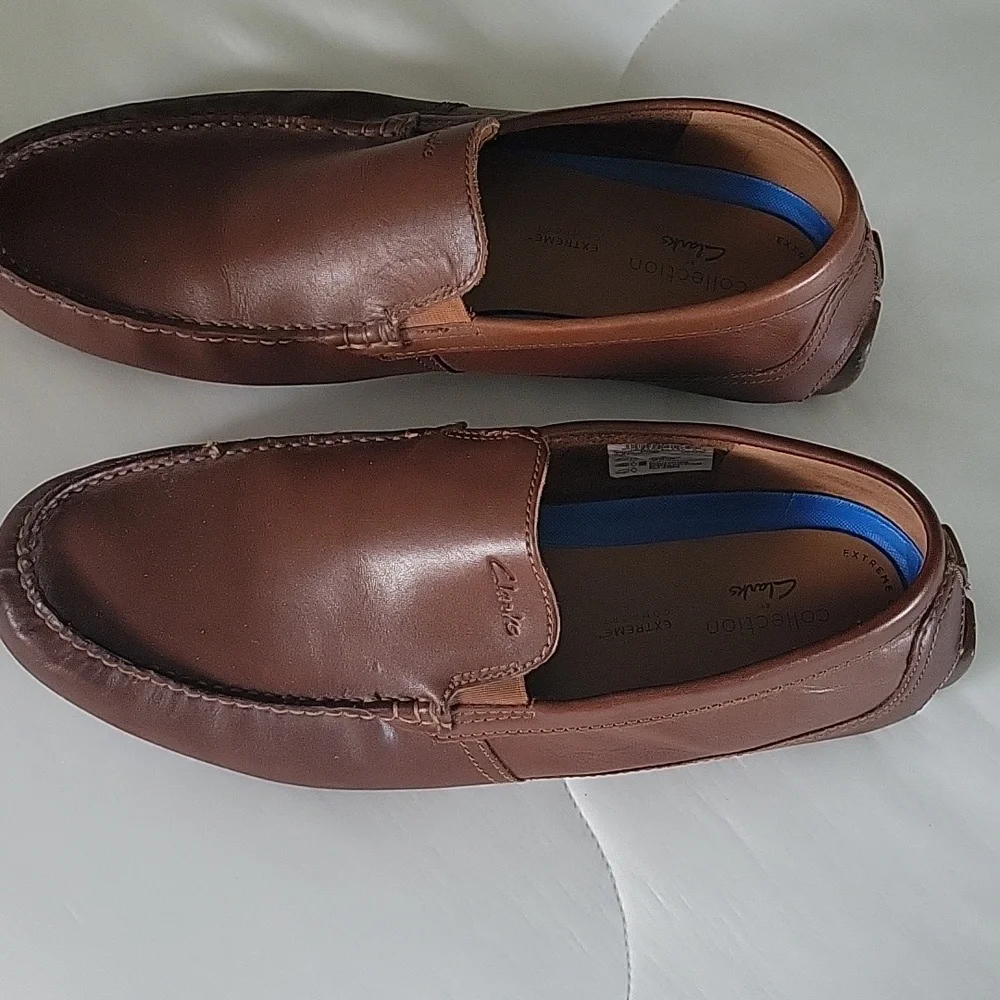 CLARKS MARKMAN PLAIN LOAFERS  11 DARK TAN - Picture 2 of 12